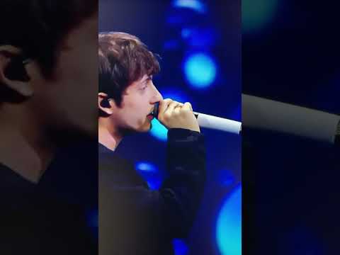 Sanremo 2024 - Sangiovanni - Mariposas con Aitana (quarta serata)