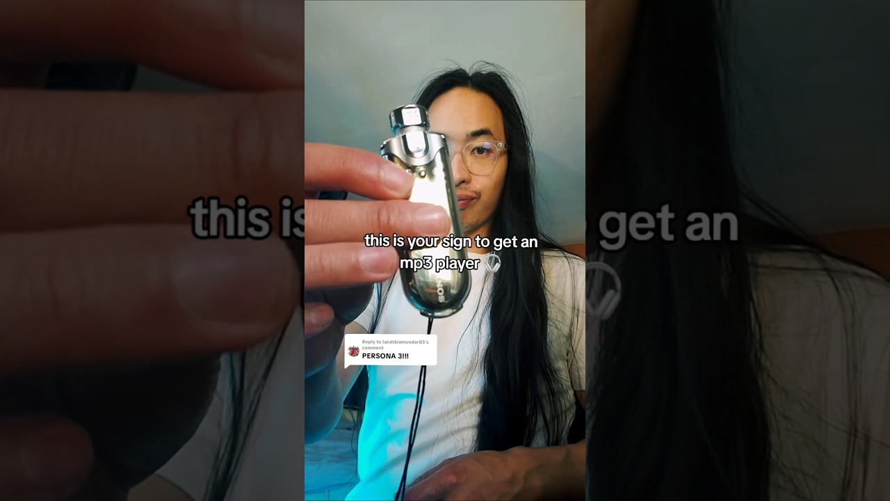 this is your sign to get an mp3 player 🎧 #mp3player #walkman #persona3 #retrotech