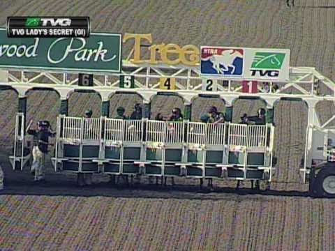 Zenyatta Wins the 2010 TVG Lady's Secret Stakes at Oak Tree Hollywood Park