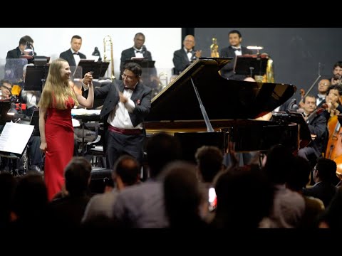 Kristina Miller plays Rachmaninov Concerto 3 Finale with Claudio Cohen and OSTNCS