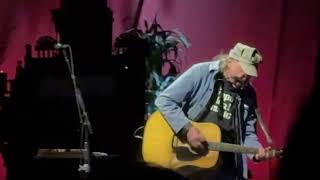 Neil Young &quot;Days That Used To Be&quot; Live Vina Robles,  Paso Robles CA