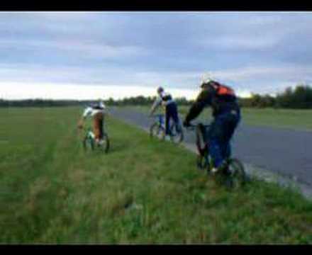 tõukerattur, kummimees ja pilvebaleriin:D