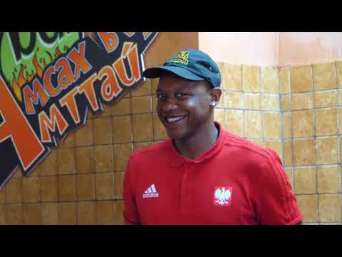 Mike Hicks cooking in bd`s mongolian barbeque restaurant