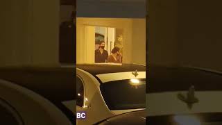 Download lagu Gauri Khan with Abraham snapped at John Abraham's house mp3