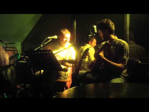 Robert Kordić & Ivan Vidović Acoustic Duo - Hej živote live@ Irish Pub.MOV