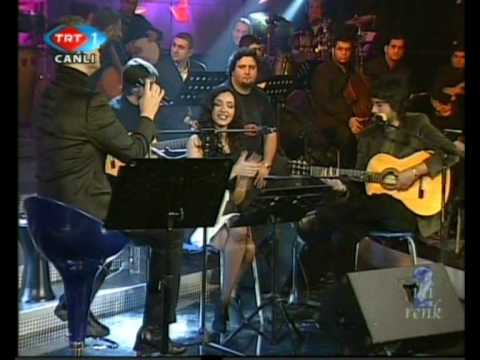 Özcan Deniz-Öykü&Berk-Zorun Ne Benle Aşk(akustik)-İki Renk
