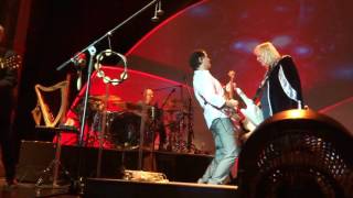 YES - Jon Anderson, Trevor Rabin, Rick Wakeman - Owner Of A Lonely Heart