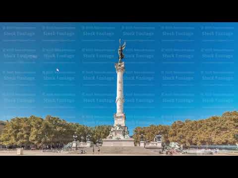 Monument Aux Girondins on Esplanade Des Quinconces timelapse hyperlapse in Bordeaux, France