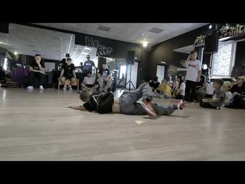 Брейкданс батл ↔ Дети до 9 лет ↔ Trix Tem vs Ssanych ↔ 1'8 ↔ WHO IS WIN #whoiswin #bmvideo
