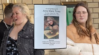 Anna 'Chickadee' Cardwell Funeral: Mama June and Loved Ones Attend Anna 'Chickadee' Cardwell Funeral: Mama June and Loved Ones Attend
