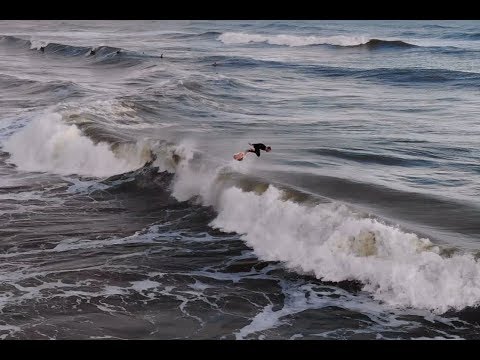 维拉诺海滩冲浪的无人机镜头