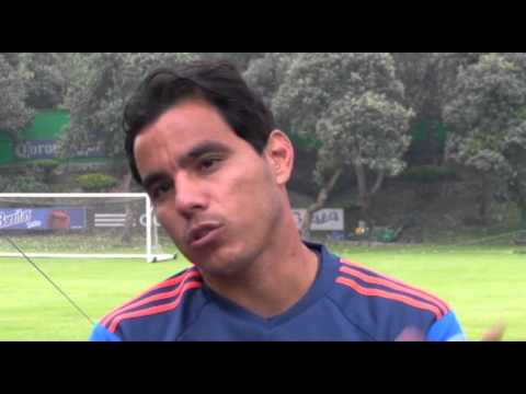 Una charla con Omar Bravo