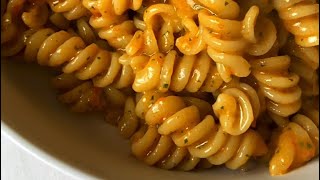 THE BEST SUN-DRIED TOMATO PESTO PASTA!!