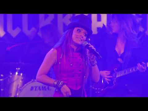 LADIES BALLBREAKER - Dirty Deeds Done Dirt Cheap Live at Paris, L'Européen