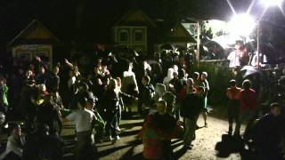 preview picture of video 'Folklorne slavnosti Myjava 2011 - nocna zabava (sobota - nedela)'