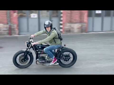 Thumbnail for BMW R65, BAUJAHR 1981 KOMPLETTUMBAU Fahrviedeo by BMW R65