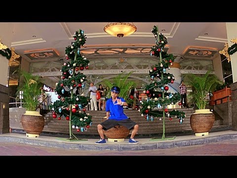 Christmas HIP-HOP Dance Lon Zoro & Friends ft. Run DMC & Justin Bieber