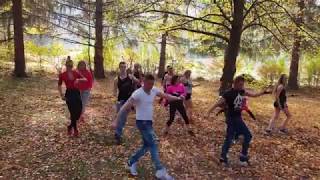 Zumba Borsod Twins  - Akon feat. Zion - I love the way she move