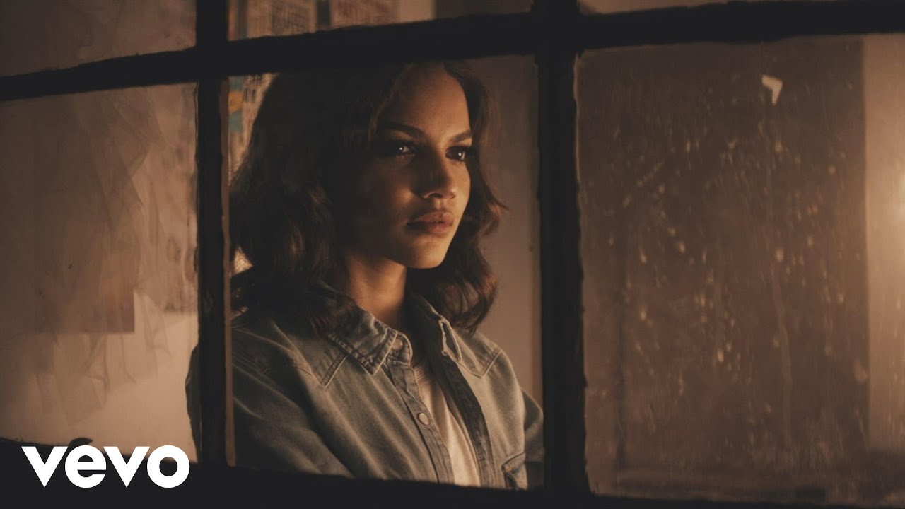 Leslie Grace — Cómo Duele el Silencio