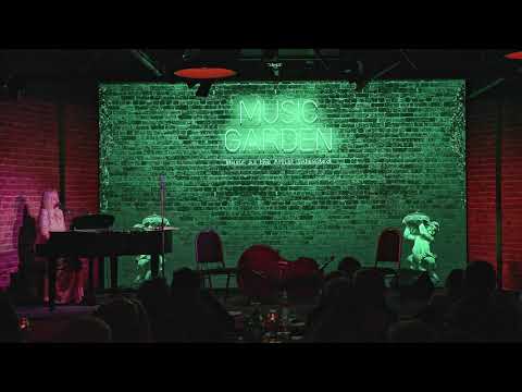 Martyna Wren - I Want To Hold Your Hand