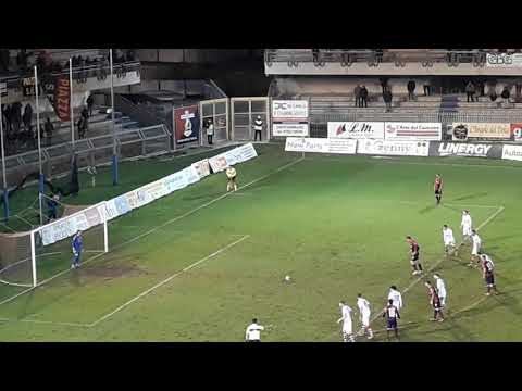 Samb-Vicenza, il gol su rigore di Miracoli che ha portato in vantaggio i rossoblu