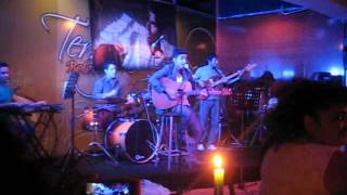 GEO ABAD- UNA CHICA EN EL FONDO DEL MAR