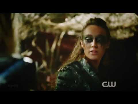 Clexa | 2x14 | kiss scene