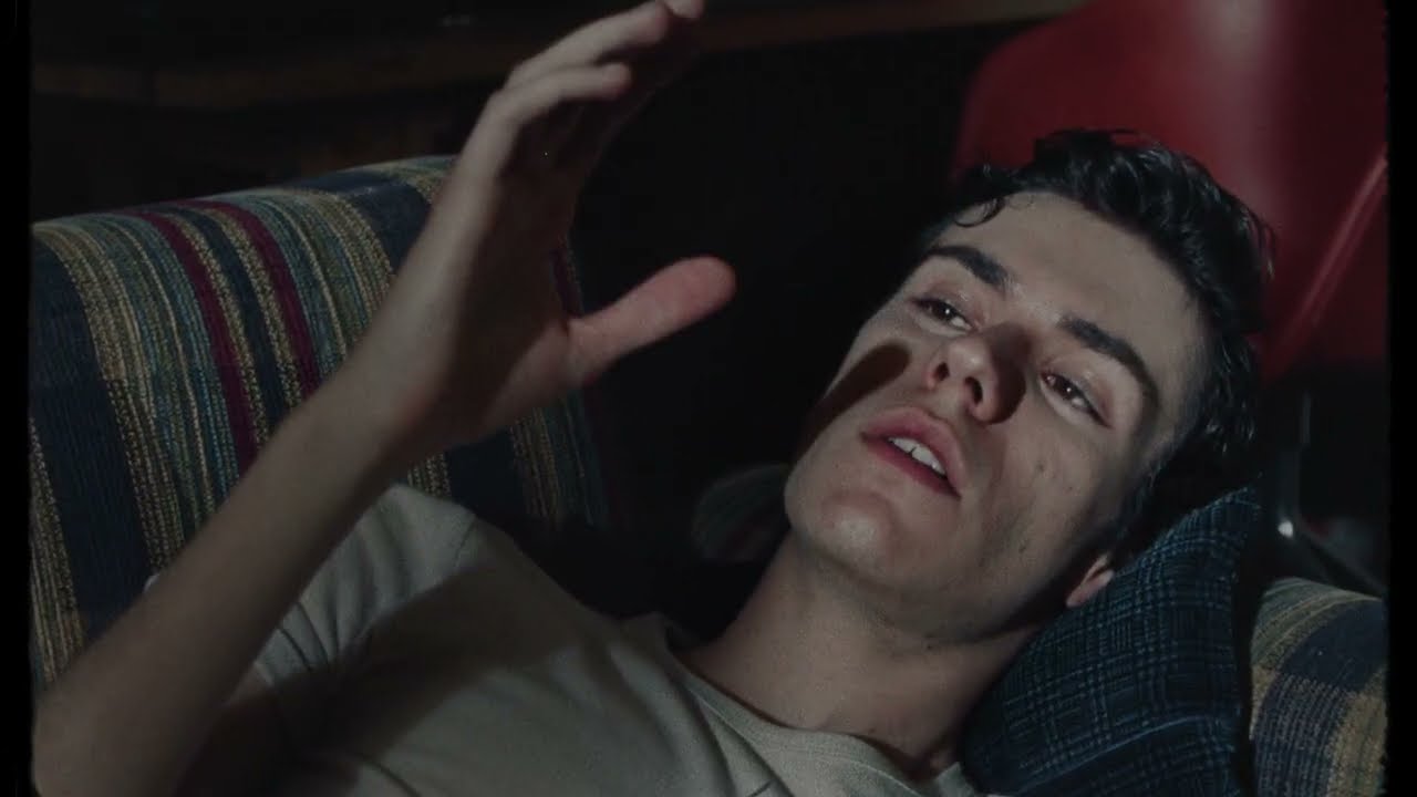  mit dem Titel 'Crossroads' / Video ((jetzt ansehen))