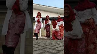 Download lagu Nostalgia Bersama - Sherina mp3 Download lagu Nostalgia Bersama - Sherina mp3