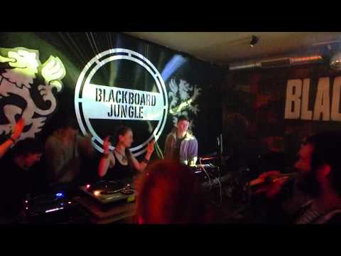 Mighty Melody, Lady Lia & Vibes Ambassadors @ Blackboard-Jungle # 09