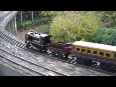 JEP locomotive type vapeur 120 moteur mecanique dans le jardin