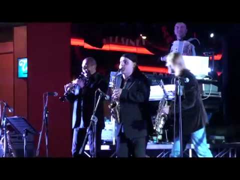 ATOMICA 60 polka di Secondo Casadei suonata da Gabriele Zaccherini, Marco Tagliavini e Moreno Conficconi all'Europa alla serata dell'impresario LEARDI