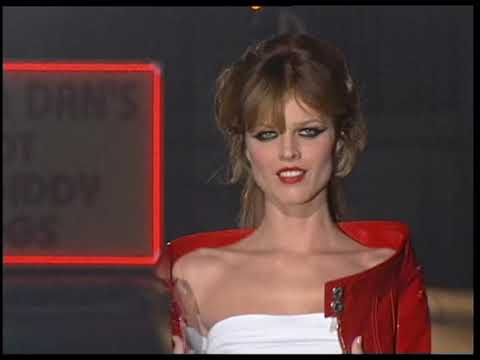 DSQUARED2 SPRING SUMMER 2004 FASHION SHOW