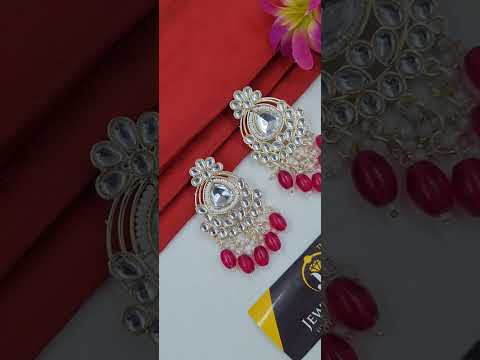 Ladies Fancy Earring