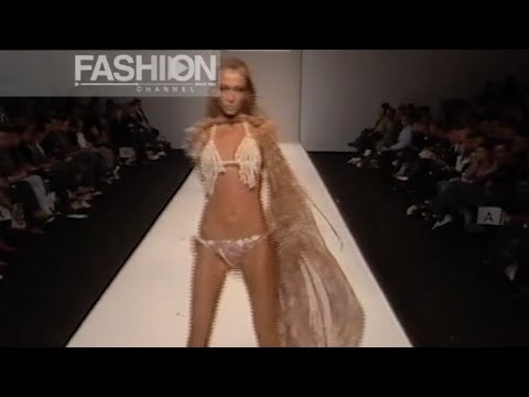 MICHIKO KOSHINO Spring Summer 2005 London by Fashion Channel