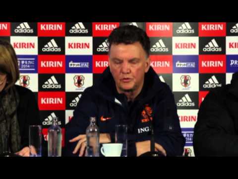 Louis van Gaal zu Journalist: "Überzeugen sie ihre Kollegen!" | Niederlande - Japan 2:2