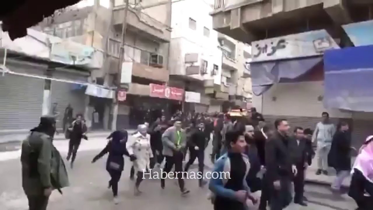 Haseke'de Esed rejimi taraftarlarının YPG karşıtı gösterisine silahlı müdahale