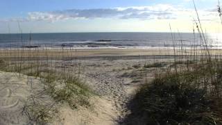 preview picture of video 'Hatteras Island Beach Report from Waves NC - 11.14.11'