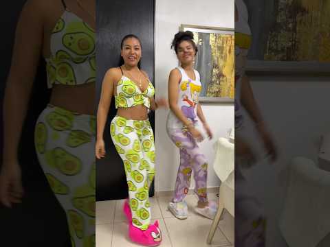 Un bailecito con mami 😍 #bailesdetiktok #viralshorts
