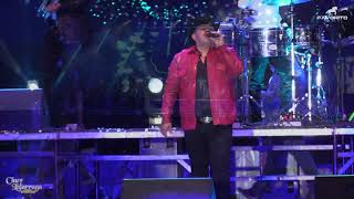 Y Que Ha Sido De Ti | En Vivo - Chuy Lizárraga