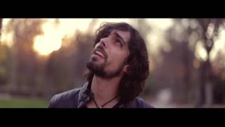 Lino Suricato - Otro día que se va (Videoclip Oficial)