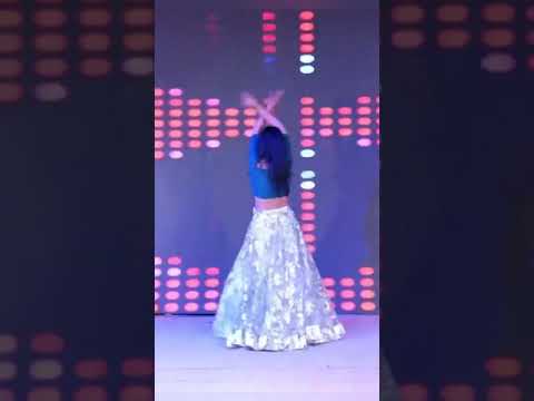 Sharara sharara dance #shorts #dance #youtubeshorts