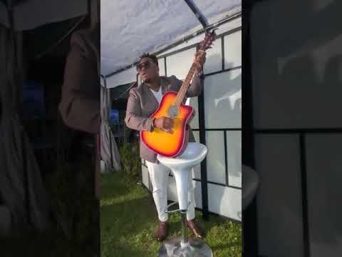 Jacky Kingue - Mundengue acoustique