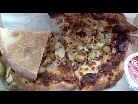 Grilled BBQ Chicken & Bacon Papadia Review (Papa Johns)