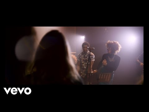 Kuenta I Tambu - Don't Wanna Behave (Live at the Red Bull Studios) ft. Typhoon