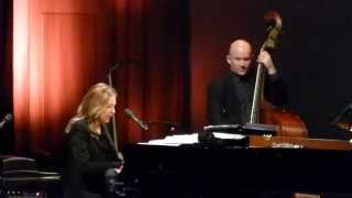 Diana Krall - East of the Sun (and West of the Moon) -  live in Zurich @ Hallenstadion 16.10.15