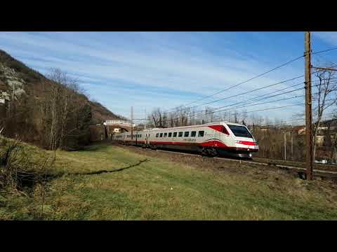 ETR 460 IN TRANSITO NEL CURVONE DI RIGOROSO. (AL) VEN. 4 - 1 - 2019