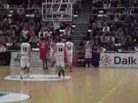 10 13-10-07 Gent-BCO - Snelle score van Chris Mc Cray die no