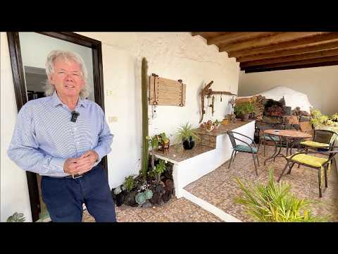 5 Bedroom  House / Villa video