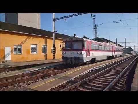 Vlaky v žst. Levice